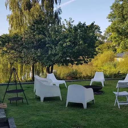 Pa Toppen - Cafe Og Herberg - For Cykel Og Vandrefolk